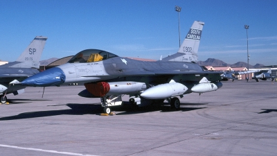 Photo ID 168701 by Tom Gibbons. USA Air Force General Dynamics F 16C Fighting Falcon, 92 3902