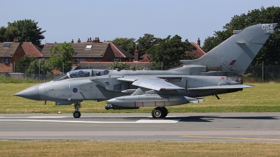 Photo ID 169517 by Ian Nightingale. UK Air Force Panavia Tornado GR4, ZA585
