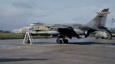Photo ID 20921 by Tom Gibbons. UK Air Force Sepecat Jaguar GR1A, XX748