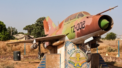Photo ID 171328 by Jan Eenling. Mali Air Force Mikoyan Gurevich MiG 21UM, TZ 376