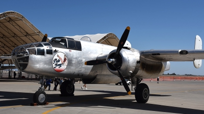 Photo ID 171719 by W.A.Kazior. Private Planes of Fame Air Museum North American B 25J Mitchell, N3675G