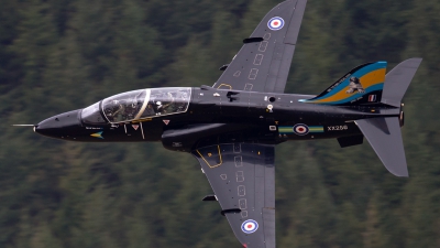 Photo ID 172205 by Neil Bates. UK Air Force British Aerospace Hawk T 1W, XX256