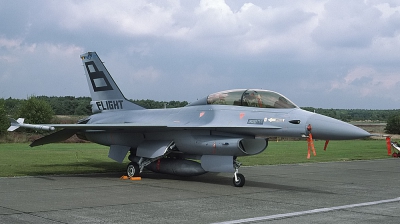 Photo ID 21189 by Lieuwe Hofstra. Belgium Air Force General Dynamics F 16B Fighting Falcon, FB 19