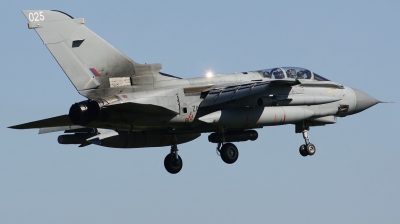 Photo ID 174971 by Arie van Groen. UK Air Force Panavia Tornado GR4, ZA459