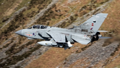 Photo ID 176058 by Robin Coenders / VORTEX-images. UK Air Force Panavia Tornado GR4, ZA607