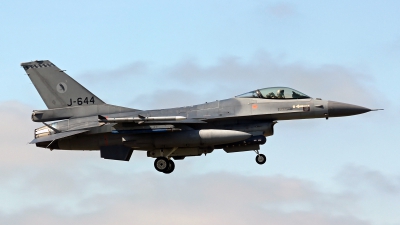 Photo ID 176794 by Richard de Groot. Netherlands Air Force General Dynamics F 16AM Fighting Falcon, J 644