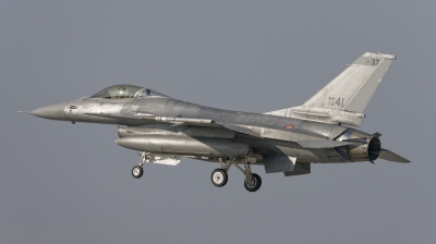 Photo ID 21588 by Marcel Bos. Italy Air Force General Dynamics F 16A ADF Fighting Falcon, MM7241