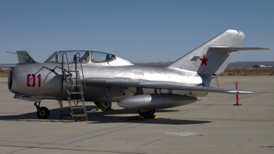 Photo ID 21975 by Tom Gibbons. Private Private Mikoyan Gurevich MiG 15UTI, N41125