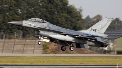 Photo ID 183380 by Mark Broekhans. Netherlands Air Force General Dynamics F 16AM Fighting Falcon, J 063