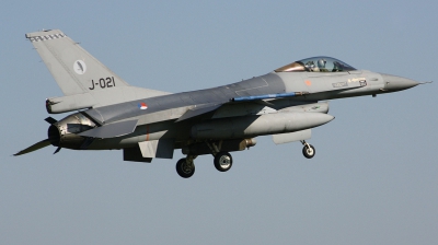 Photo ID 186479 by Arie van Groen. Netherlands Air Force General Dynamics F 16AM Fighting Falcon, J 021