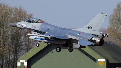 Photo ID 187867 by Rainer Mueller. Netherlands Air Force General Dynamics F 16AM Fighting Falcon, J 144