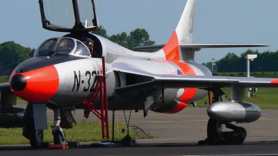 Photo ID 23097 by Markus Schrader. Private DHHF Dutch Hawker Hunter Foundation Hawker Hunter T8C, G BWGL