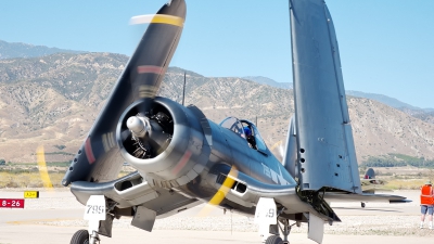 Photo ID 193463 by W.A.Kazior. Private Planes of Fame Air Museum Vought F4U 1A Corsair, NX83782