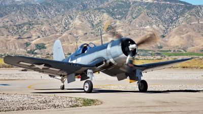 Photo ID 193464 by W.A.Kazior. Private Planes of Fame Air Museum Vought F4U 1A Corsair, NX83782