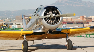 Photo ID 23492 by Jorge Molina. Private Private North American AT 6D Texan, F AZDU