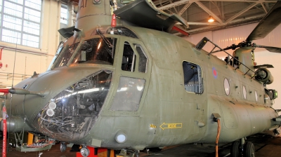 Photo ID 2576 by Tim Felce. UK Air Force Boeing Vertol Chinook HC2 CH 47D, ZA681