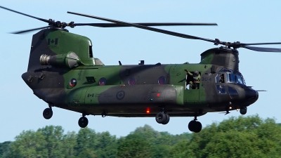 Photo ID 203568 by Lukas Kinneswenger. Canada Air Force Boeing Vertol CH 147F Chinook, 147304