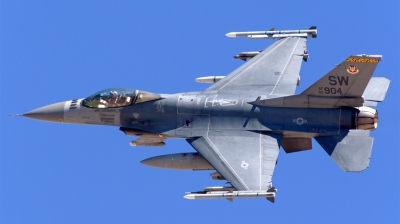 Photo ID 204784 by Mark Munzel. USA Air Force General Dynamics F 16C Fighting Falcon, 92 3904