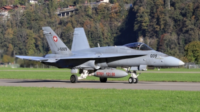 Photo ID 205263 by Milos Ruza. Switzerland Air Force McDonnell Douglas F A 18C Hornet, J 5009