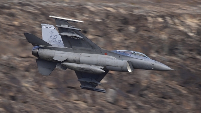Photo ID 206536 by Peter Boschert. USA Air Force General Dynamics F 16D Fighting Falcon, 87 0370