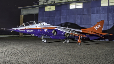 Photo ID 207433 by Chris Albutt. Company Owned QinetiQ British Aerospace Harrier T 4 VAAC, XW175