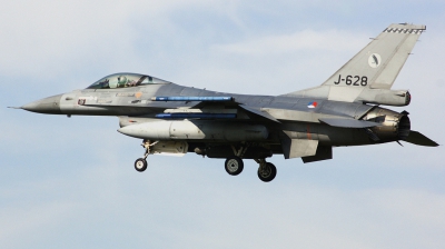 Photo ID 207467 by Arie van Groen. Netherlands Air Force General Dynamics F 16AM Fighting Falcon, J 628