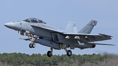 Photo ID 210149 by David F. Brown. USA Navy Boeing F A 18F Super Hornet, 166815