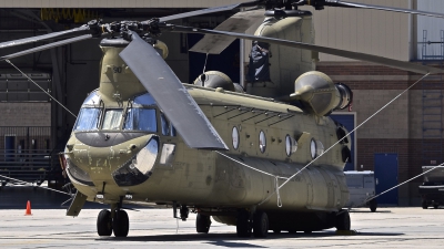Photo ID 211675 by Gerald Howard. USA Army Boeing Vertol CH 47F Chinook, 11 08090