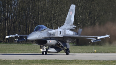Photo ID 212490 by Peter Boschert. Poland Air Force General Dynamics F 16C Fighting Falcon, 4043
