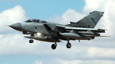 Photo ID 212730 by Carl Brent. UK Air Force Panavia Tornado GR4, ZA588