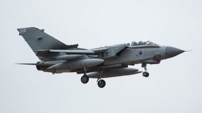 Photo ID 212964 by Doug MacDonald. UK Air Force Panavia Tornado GR4, ZA588