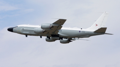 Photo ID 213975 by Mike Hopwood. UK Air Force Boeing RC 135W Rivet Joint 717 158, ZZ665