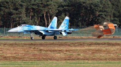 Photo ID 215531 by Milos Ruza. Ukraine Air Force Sukhoi Su 27P1M,  