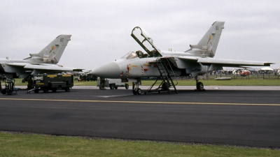 Photo ID 220330 by Michael Baldock. UK Air Force Panavia Tornado F2, ZD905