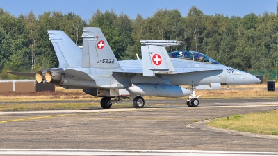 Photo ID 220426 by Hans Rödel. Switzerland Air Force McDonnell Douglas F A 18D Hornet, J 5232