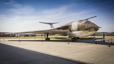 Photo ID 221595 by Stephen Cooper. UK Air Force Handley Page Victor BK1A HP 80, XH648