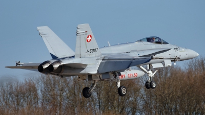 Photo ID 225120 by Rainer Mueller. Switzerland Air Force McDonnell Douglas F A 18C Hornet, J 5007