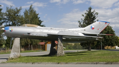 Photo ID 25816 by Jörg Pfeifer. Czechoslovakia Air Force Mikoyan Gurevich MiG 19PM, 1045