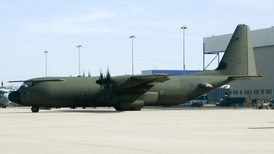 Photo ID 233590 by Joop de Groot. UK Air Force Lockheed Martin Hercules C4 C 130J 30 L 382, ZH872