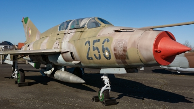 Photo ID 232328 by Jesus Peñas. East Germany Air Force Mikoyan Gurevich MiG 21UM, 256