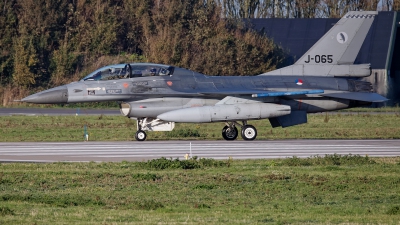 Photo ID 233868 by Rainer Mueller. Netherlands Air Force General Dynamics F 16BM Fighting Falcon, J 065