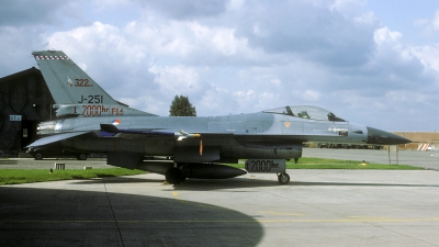 Photo ID 26834 by Joop de Groot. Netherlands Air Force General Dynamics F 16A Fighting Falcon, J 251