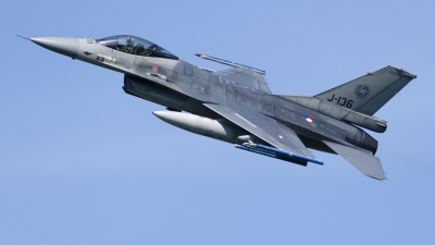 Photo ID 237699 by Caspar Smit. Netherlands Air Force General Dynamics F 16AM Fighting Falcon, J 136