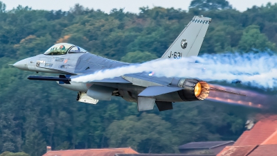 Photo ID 238494 by Luca Bani. Netherlands Air Force General Dynamics F 16AM Fighting Falcon, J 631