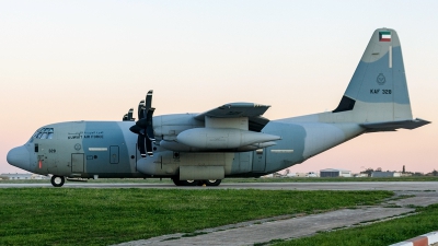 Photo ID 239643 by Ray Biagio Pace. Kuwait Air Force Lockheed Martin KC 130J Hercules L 382, KAF328