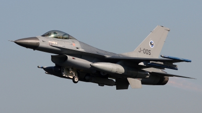 Photo ID 27290 by de Vries. Netherlands Air Force General Dynamics F 16AM Fighting Falcon, J 005