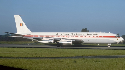 Photo ID 244122 by Hans-Werner Klein. Romania Government Boeing 707 3K1C, YR ABD