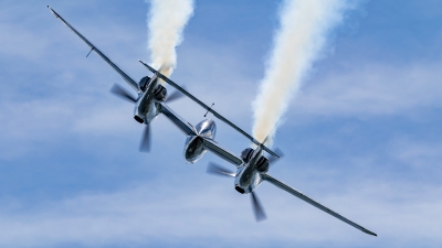 Photo ID 244220 by Martin Thoeni - Powerplanes. Private Red Bull Lockheed P 38L Lightning, N25Y