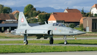 Photo ID 27734 by Joop de Groot. Switzerland Air Force Northrop F 5E Tiger II, J 3068