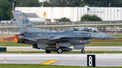 Photo ID 248400 by Hector Rivera - Puerto Rico Spotter. USA Air Force General Dynamics F 16D Fighting Falcon, 90 0845